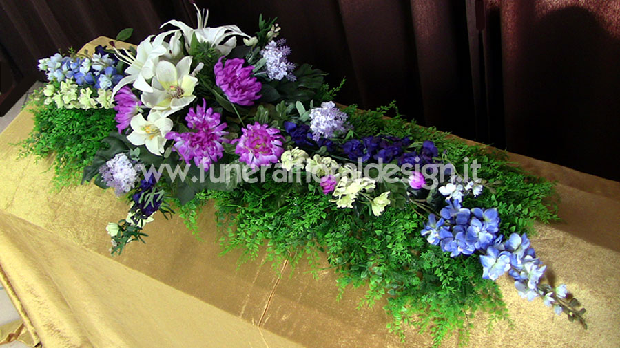 Croce funeraria fiori artificiali Croce funebre copricassa fiori finti  bianchi blu